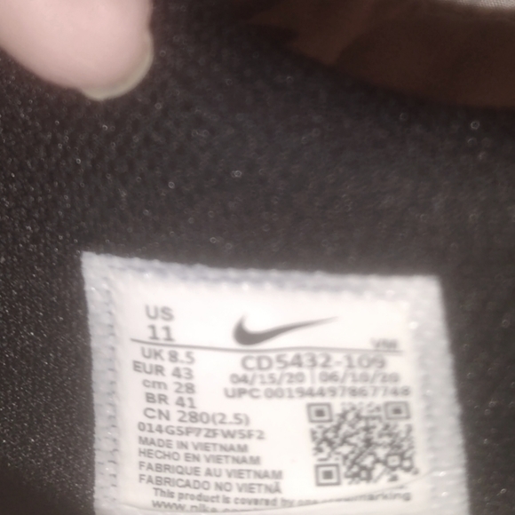 ♥️ 💙 Nike Air Max Excee Women's White and Pink Size 11 CD5432-109 - Picture 6 of 6